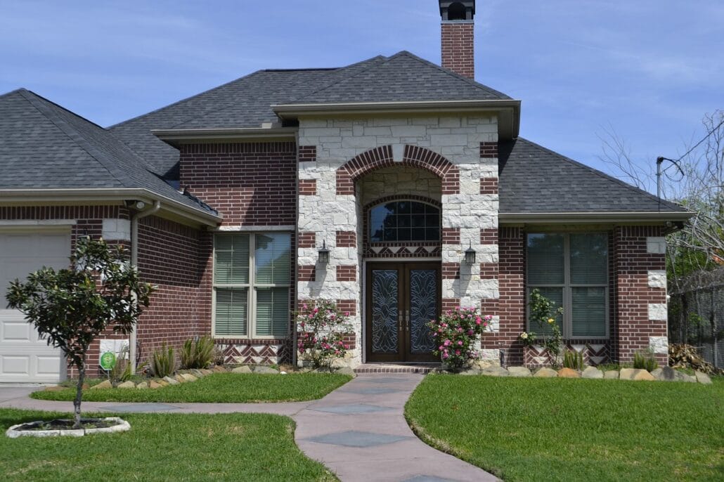 What Happens When You Need Solar Panel Roof Repairs